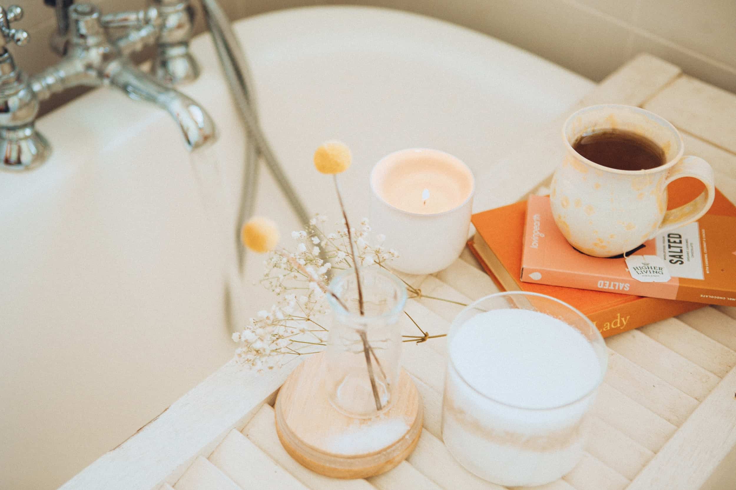 27 Simple Ways to Pamper Yourself at Home - LifeHack